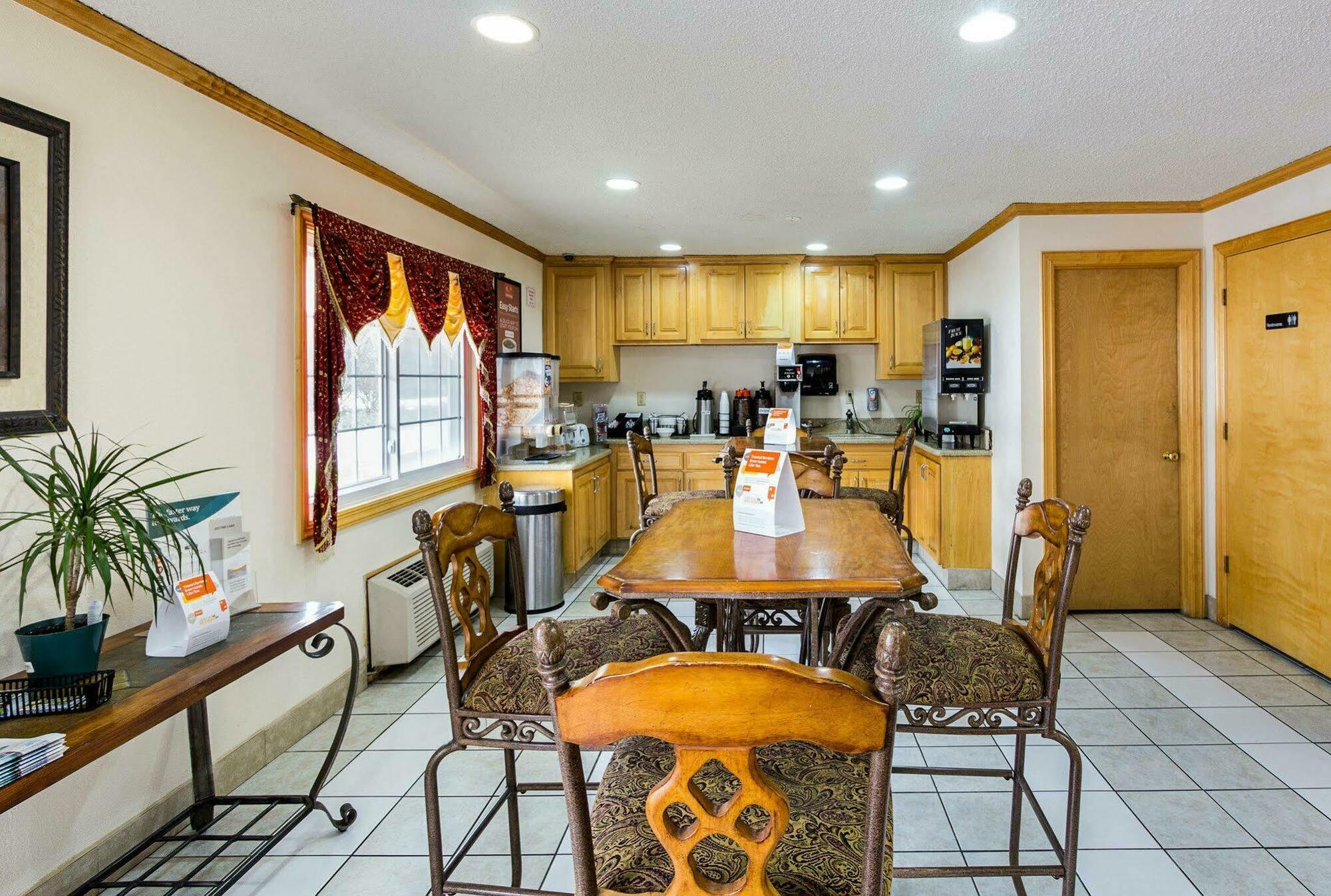 Rodeway Inn West Dodge Omaha Zewnętrze zdjęcie